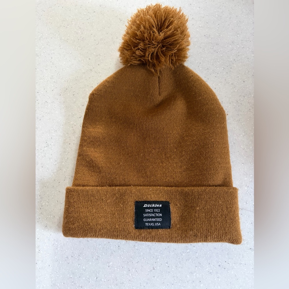 Dickies Tan Knit Beanie w. Logo Patch DICKIES EDGEWORTH BEANIE BROWN DUCK One SZ